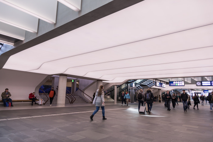 Station Eindhoven ontwerp  (1700m² Barrisol lichtplafonds)