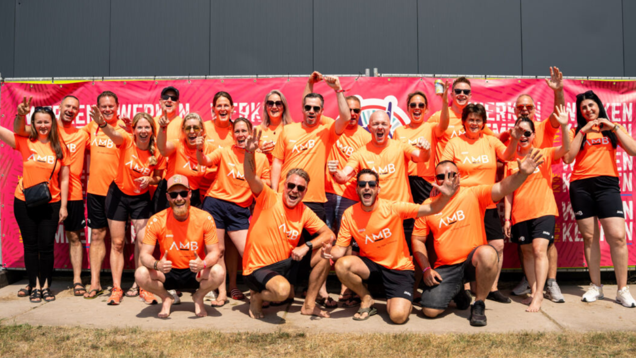 Drakenboot met ons team